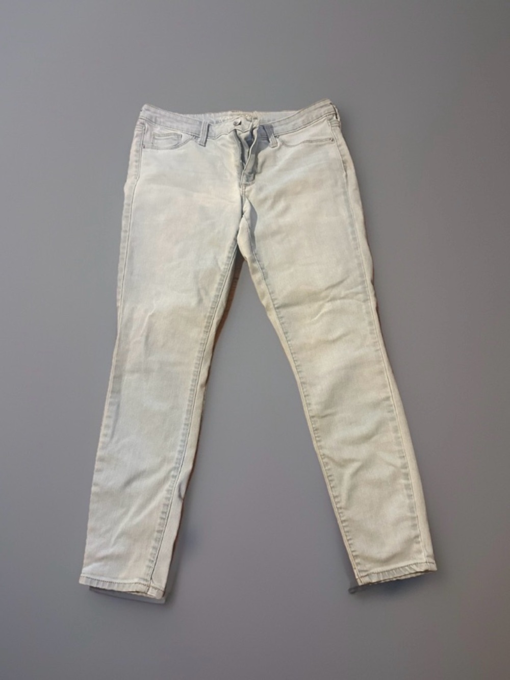 Universal Thread Bleached Light Wash Skinny Jeans Sz 10/30R